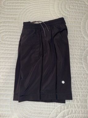 lululemon lined athletica Black Men's Athletic Shorts
